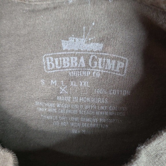 Bubba Gump Shrimp Co T-Shirt Mens Large Brown Olive Graphic Tee Chicago - Picture 4 of 12